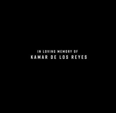 Homenaje de la serie al actor Kamar de los Reyes en el episodio 2